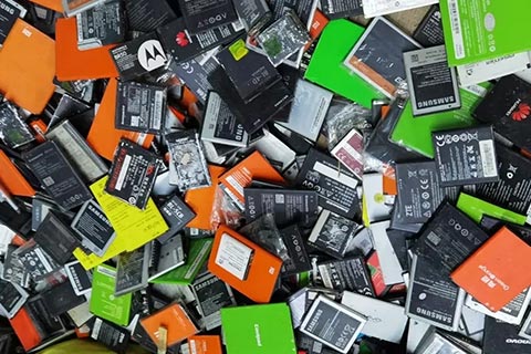 福安赛岐旧电池回收价格→收废弃叉车蓄电池,干电池的回收